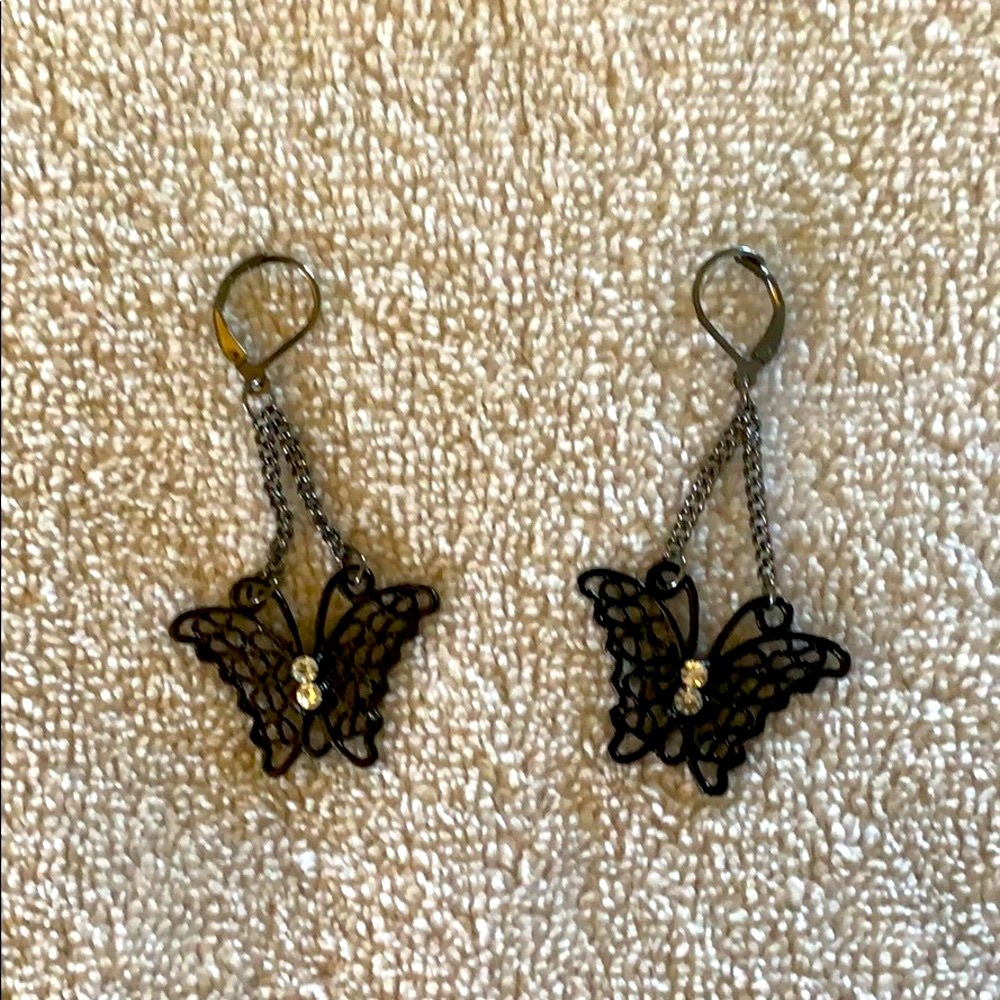 Earrings - Picture 4 of 4